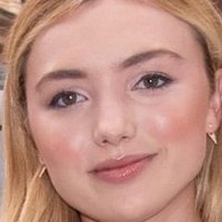Peyton Roi List Nua