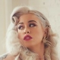 Pinup Cortney Nua