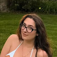qveenjulia Nua