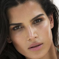 Raica Oliveira Nua