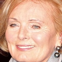 Ruth-Maria Kubitschek Nua
