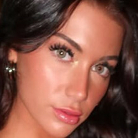 Sara.Brust Nua