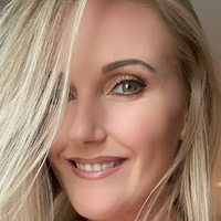 Sarah Passions Nua