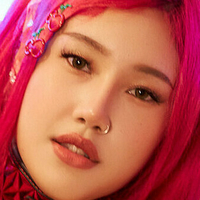 scarlettbee Nua