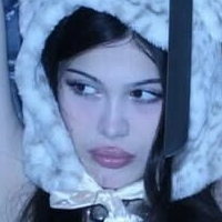 Sophie Giannamore Nua