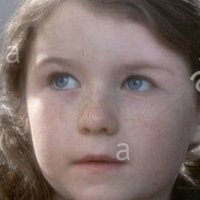 Sophie Vavasseur Nua