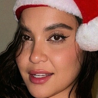 Stella Hudgens Nua