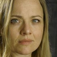 Stephanie Gossger Nua