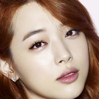 Sulli Choi Nua