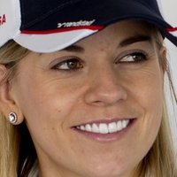 Susie Wolff Nua