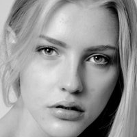 Tessa Greiner Nua