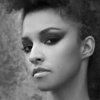 Thalìa Bellazecca Nua