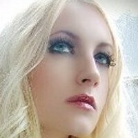 Tina Grimm Nua