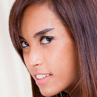 Trans Leila Nua