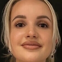 Victoria Campbell Nua