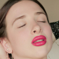 whitebrendita Nua